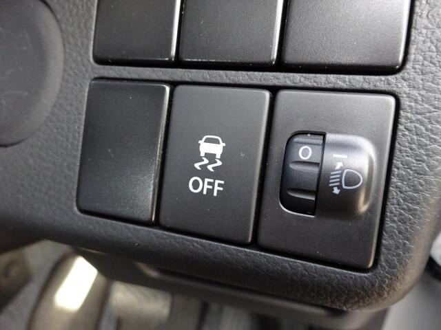 �I���b�N�X�F�蒆�ÎԂ͌�[�ԑO�ɑS��12�܂���24�������_�������{���I�C���A�G�������g�A�S���C�p�[�S���A�G�A�R���t�B���^�[�͖������ŐV�i�Ɍ����v���܂��B���S�̏[�������ł��B