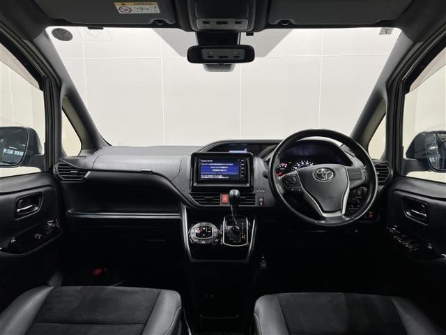 ヴォクシー2.0 ZS