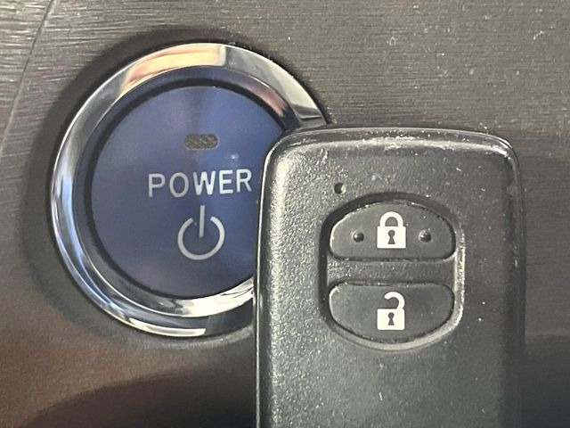 �y�X�}�[�g�L�[�z�J�o����|�P�b�g�ɓ��ꂽ�܂܂ł��h�A�̎{���E�������\�ȃX�}�[�g�L�[�𑕔��B�G���W���̃I���E�I�t�����J�M�����o���K�v����������Ƃ��Ă��֗��ł���