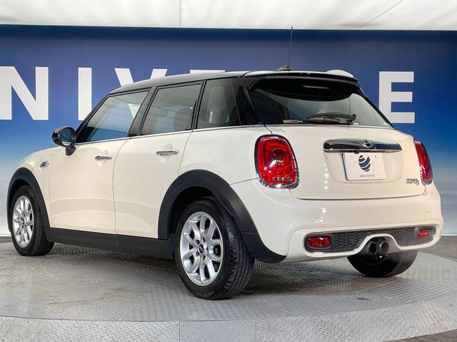 �������t�т̕ۏ؂̑��A���S�̍Œ�3�N�E���s�������ۏ�(�L��)�����p�ӁB�A���Ԃ����S���Ă��y���݂���������l�A�ۏؓ��e���[���͂������A�����_��&�I�C�������⃍�[�h�T�[�r�X���t�т��Ă���܂��B