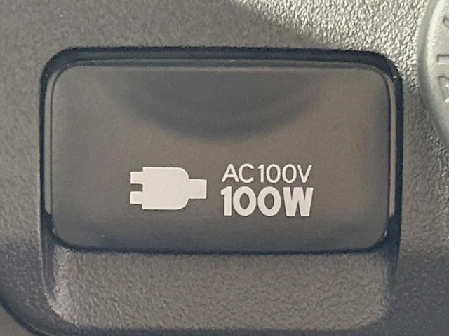 �y�A�N�Z�T���[�R���Z���g�z�L�����v��X�|�[�c�A�A�E�g�h�A�ł̃A�N�e�B�r�e�B�͂������A�ЊQ�E��d�̍ۂɏ����ɂ��Ȃ�AC100V�R���Z���g�𑕔���P�[�^�C��^�u���b�g�A�Q�[���@��̏[�d�ɂ���