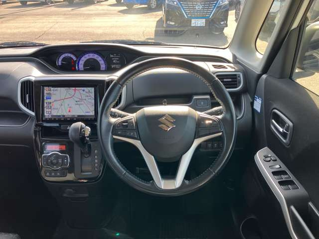 ���ЍH�ꊮ���ł��̂ŎԌ��A�_���A�C���A���Ȃǂ��ׂĂ��C�����������B�^�C���A�I�[�f�B�I�Ȃǂ̔̔��������Ē����Ă���܂��B����A�����k���������B