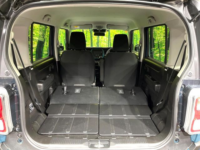 ���i�̂���������ʋ΁A���}���ɏ\���ȉ׎��X�y�[�X���m�ۂ��Ă���܂��B�Z�J���h�V�[�g��|���ƁA�傫�ȉו��̐ύڂ��\�ł���