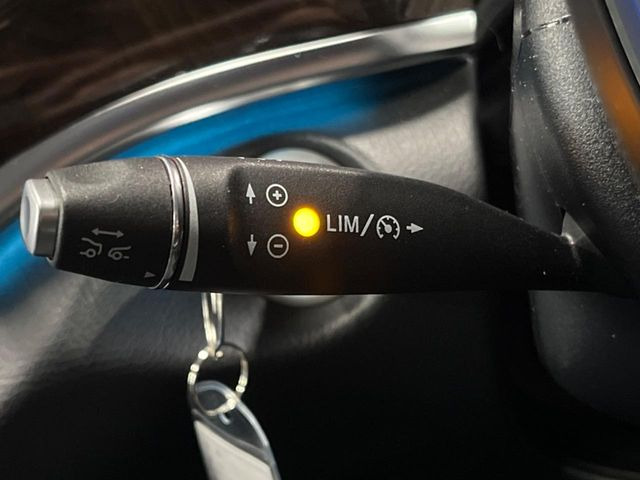 ���f�B�X�g���j�b�N�v���X:�s�s�A�x�O�A�������H�Ȃǂ̑��s���ɁA�X�e���I�}���`�p�[�p�X�J�����ƃ��[�_�[�Z���T�[�ɂ��A�O���Ԃ�F�����đ��x�ɉ������Ԋԋ������ێ����鎟����̃N���R��!