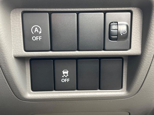 �y������h�~���u�z�ԗ��̉���������m����ƁA�����I�Ɏԗ��̐i�s������ۂ悤�Ɏԗ��𐧌䂵�܂��B�J�̓��ȂǊ���₷���H�ʏ󋵂ł����S�ȉ^�]���\�ł��B