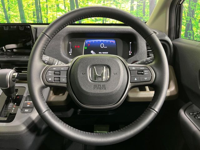 �y�����v�����X�e�A�����O�z�㎿�Ȋv���g�p���邱�ƂŁA��ɂ����������݂ƂĂ��^�]���₷���n���h���ł���