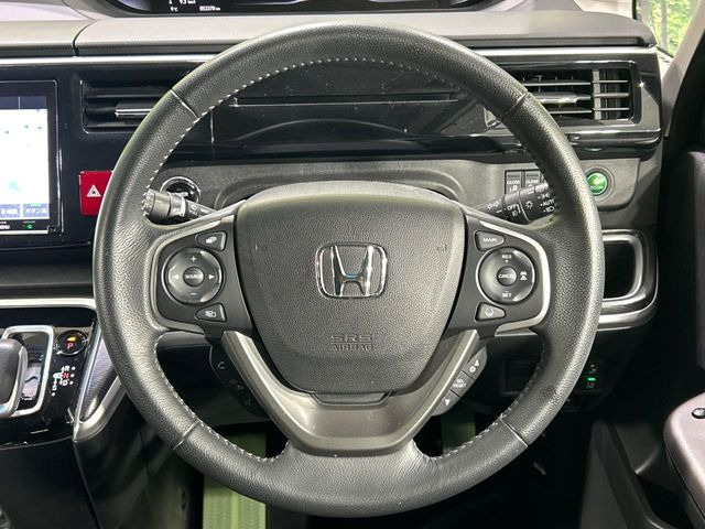 �y�����v�����X�e�A�����O�z�㎿�Ȋv���g�p���邱�ƂŁA��ɂ����������݂ƂĂ��^�]���₷���n���h���ł���