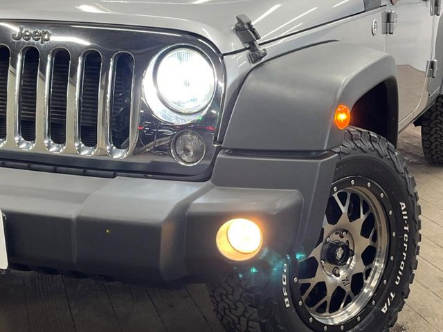 ��LED�w�b�h���C�g:��ԑ��s�����ǍD�Ȏ��E���m�ۂ����S���ĉ^�]�ł��鍂�P�xLED�w�b�h���C�g�𑕔�!�_�����x�������A����d�͂��}�����Ă��܂��B