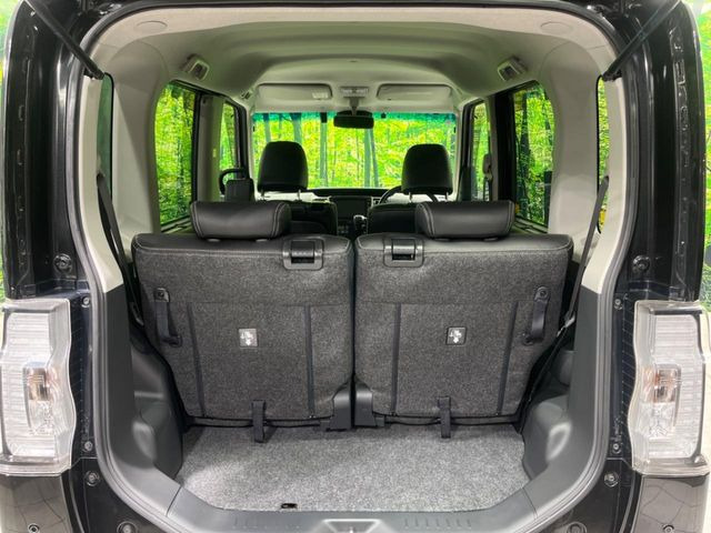 ���i�̂���������ʋ΁A���}���ɏ\���ȉ׎��X�y�[�X���m�ۂ��Ă���܂��B�Z�J���h�V�[�g��|���ƁA�傫�ȉו��̐ύڂ��\�ł���