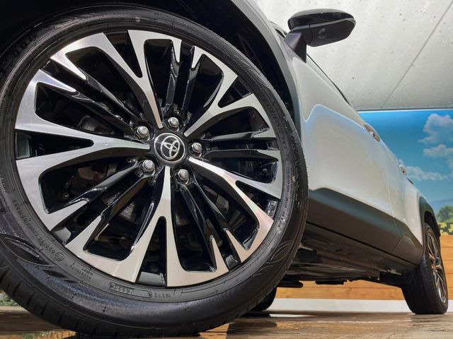 �y����18�C���`�A���~�z�C�[���z�O�ςɃ}�b�`���������A���~�z�C�[���𑕒����Ă���܂��B�e��ЊO�A���~�z�C�[����A�X�^�b�h���X�^�C�����戵�����Ă���܂��B���񂲑��k����������