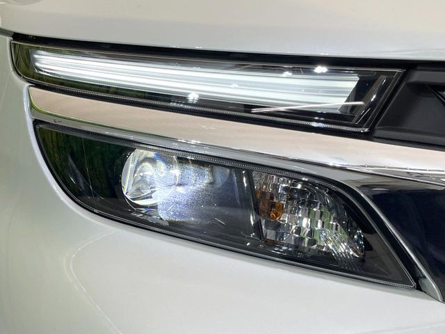 �yLED�w�b�h���C�g�z���V����ԑ��s�����ǍD�Ȏ��E���m�ۂ����S���ĉ^�]�ł��鍂�P�xLED�w�b�h���C�g�𑕔�!�_�����x�������A����d�͂��}�����Ă��܂��B