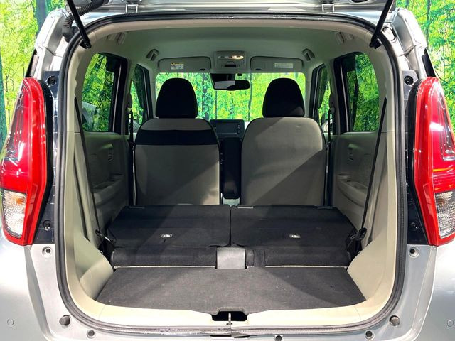 ���i�̂���������ʋ΁A���}���ɏ\���ȉ׎��X�y�[�X���m�ۂ��Ă���܂��B�Z�J���h�V�[�g��|���ƁA�傫�ȉו��̐ύڂ��\�ł���