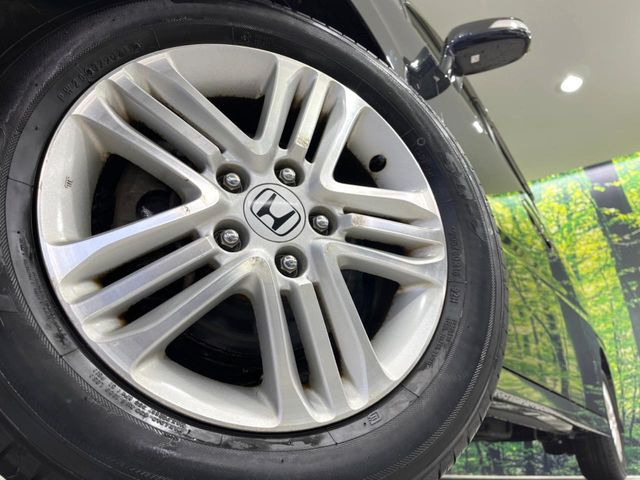 �y����16�C���`�A���~�z�C�[���z�O�ςɃ}�b�`���������A���~�z�C�[���𑕒����Ă���܂��B�e��ЊO�A���~�z�C�[����A�X�^�b�h���X�^�C�����戵�����Ă���܂��B���񂲑��k����������