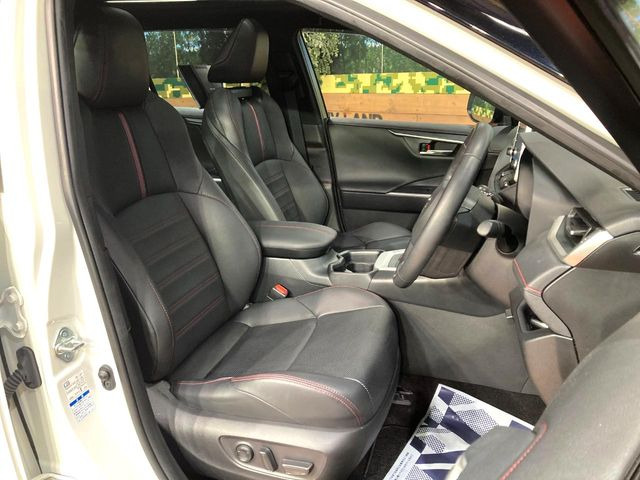 �y���烌�U�[�V�[�g�z����̂ӂ���肪�e�ՂŃ����e�i���X�����ȒP�ȁA�@�\���ɗD��鍇����v���̗p�����㎿�ȃV�[�g�ł��B����S�n���悭�A���������ӂ��S�n�ǂ��ԓ���Ԃ����o���Ă���܂��B