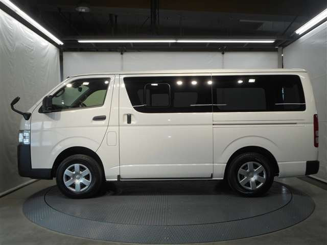 ハイエースバン2.8 DX ロング ディーゼル 4WD