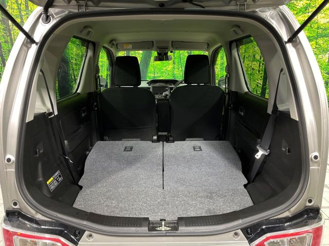 ���i�̂���������ʋ΁A���}���ɏ\���ȉ׎��X�y�[�X���m�ۂ��Ă���܂��B�Z�J���h�V�[�g��|���ƁA�傫�ȉו��̐ύڂ��\�ł���