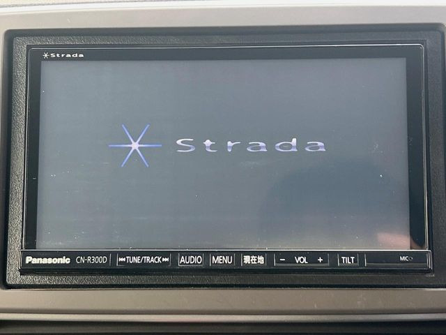 �y�i�r�Q�[�V�����z�g���₷���i�r�ŖړI�n�܂ł�������ē����Ă���܂��B�e��I�[�f�B�I�Đ��@�\���[�����Ă���A���Ԃ̉^�]������Ɋy�����Ȃ�܂�!!