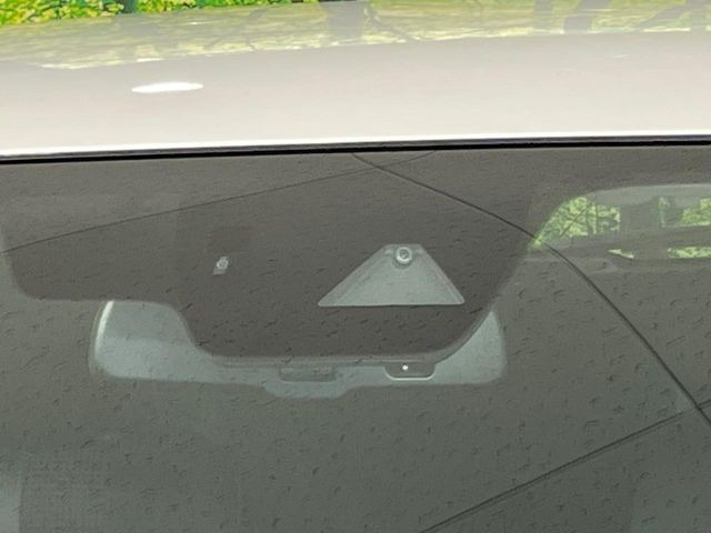 �y�X�}�[�g�V�e�B�u���[�L�T�|�[�g�z�ᑬ���s���ɑO���̎ԗ�����F�����A�Փ˂������Ȏ��͌x��ƃu���[�L�ŏՓˉ���Ɣ�Q�y�����A�V�X�g�B�����S�Ƀh���C�u�����y���݂��������܂��B