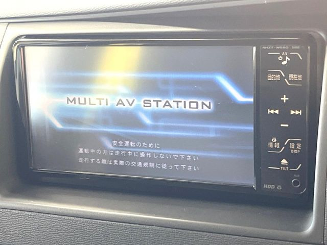 �y�����i�r�z�l�C�̏����i�r�𑕔����Ă���܂��B�i�r�̎g���₷���͂������A�I�[�f�B�I�@�\���[��!�L�����v�◷�s�͂������A�ʋ΂┃�����ȂǕ��i�̃h���C�u���y�����Ȃ�͂���