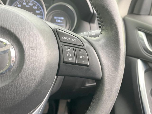 �y�N���[�Y�R���g���[���z�������H�����N���N���s�B�A�N�Z���𗣂��Ă���葬�x�ő��s���ł��A�������^�]���̕��S���y��!�����E�������ȒP�ȃX�C�b�`����Œ����ł��܂��B