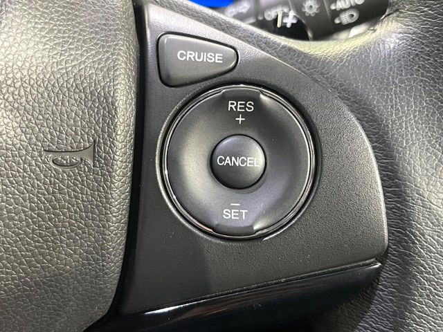 �y�N���[�Y�R���g���[���z�������H�����N���N���s�B�A�N�Z���𗣂��Ă���葬�x�ő��s���ł��A�������^�]���̕��S���y��!�����E�������ȒP�ȃX�C�b�`����Œ����ł��܂��B