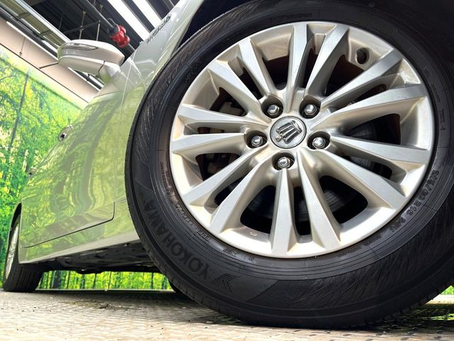 �y17�C���`�A���~�z�C�[���z�O�ςɃ}�b�`�����A���~�z�C�[���𑕒����Ă���܂��B�e��A���~�z�C�[����A�X�^�b�h���X�^�C�����戵�����Ă���܂��B���񂲑��k����������