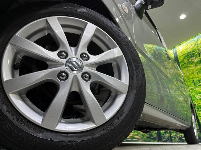 �y����14�C���`�A���~�z�C�[���z�O�ςɃ}�b�`���������A���~�z�C�[���𑕒����Ă���܂��B�e��ЊO�A���~�z�C�[����A�X�^�b�h���X�^�C�����戵�����Ă���܂��B���񂲑��k����������