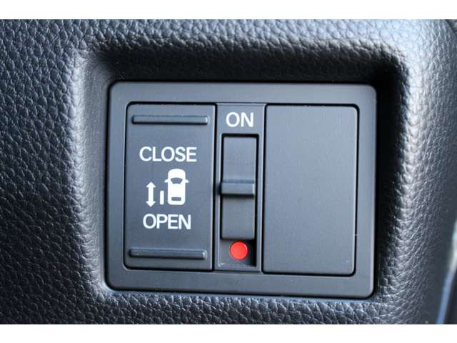 �p���[�X���C�h�h�A