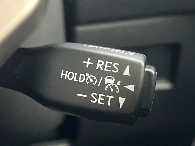 �y���[�_�[�N���[�Y�R���g���[���z�������H�ł̒��������s���y��!!�����ő��x��ۂN���[�Y�R���g���[�����A�Փˌy���V�X�e���ƘA�g���A�O���̎ԗ������m���ĎԊԂ�ۂ悤�ɑ��x���߂��Ă���܂�!!