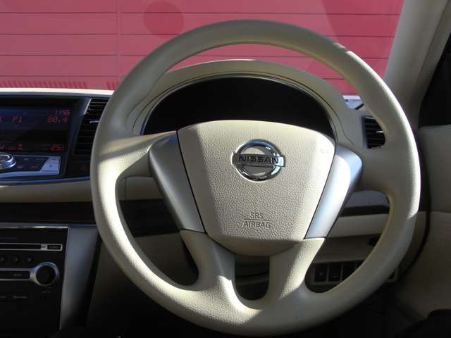 ティアナ2.5 250XE FOUR 4WD