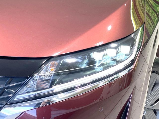 �yLED�w�b�h���C�g�z���V����ԑ��s�����ǍD�Ȏ��E���m�ۂ����S���ĉ^�]�ł��鍂�P�xLED�w�b�h���C�g�𑕔�!�_�����x�������A����d�͂��}�����Ă��܂��B