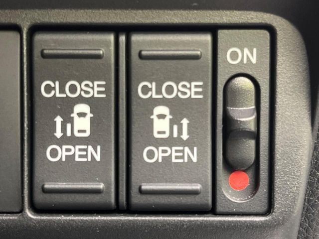 �y�����p���[�X���C�h�h�A�z�X�}�[�g�L�[��^�]�Ȃ̃X�C�b�`�Ō�ȗ����X���C�h�h�A�̊J���\���d��������͂����ăh�A���J����K�v�������A�����Ȃ��q�l�ł��ȒP�ɊJ���߂ł����K�ł���