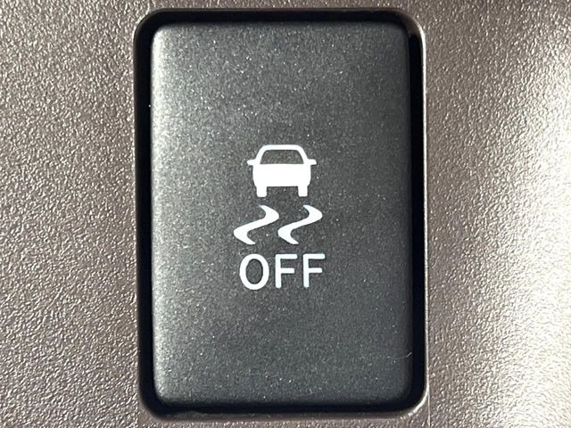 �y������h�~���u�z�ԗ��̉���������m����ƁA�����I�Ɏԗ��̐i�s������ۂ悤�Ɏԗ��𐧌䂵�܂��B�J�̓��ȂǊ���₷���H�ʏ󋵂ł����S�ȉ^�]���\�ł��B