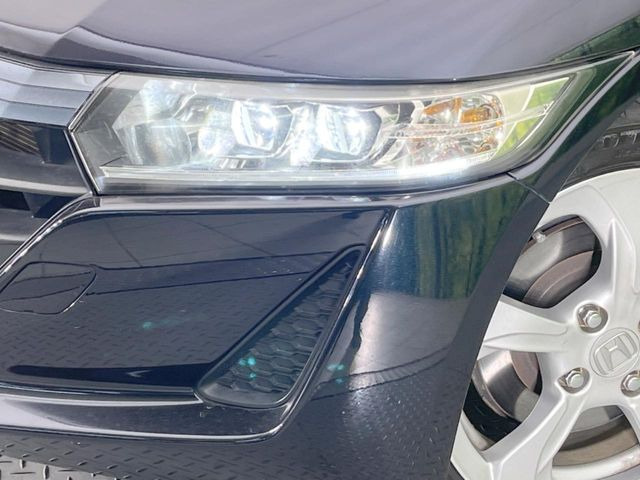 �yLED�w�b�h���C�g�z���V����ԑ��s�����ǍD�Ȏ��E���m�ۂ����S���ĉ^�]�ł��鍂�P�xLED�w�b�h���C�g�𑕔�!�_�����x�������A����d�͂��}�����Ă��܂��B