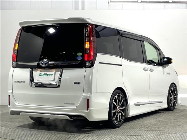 エスクァイアハイブリッド1.8 Gi ブラックテーラード