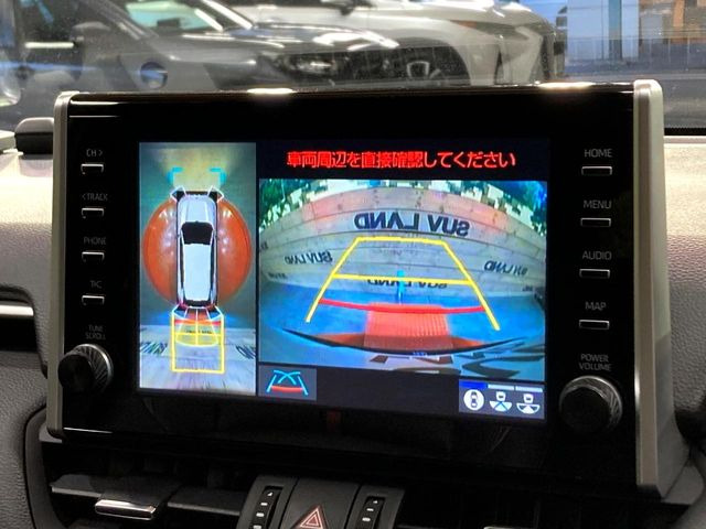 �y�p�m���~�b�N�r���[���j�^�[�z��p�̃J�����ɂ��A�ォ�猩���낵���悤�Ȏ��_��360�x�N���}�̎��͂��m�F���邱�Ƃ��ł��܂������p�������m�F���₷���A�����ꏊ�ł̐؂�Ԃ��⒓�Ԃ��X���[�Y�ɍs���܂��B