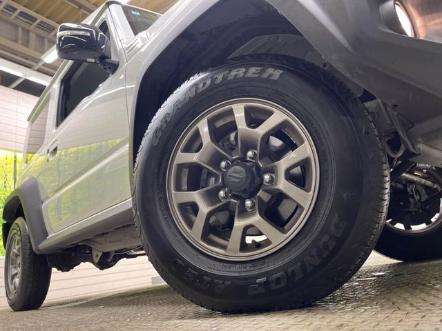 �y����15�C���`�A���~�z�C�[���z�O�ςɃ}�b�`���������A���~�z�C�[���𑕒����Ă���܂��B�e��ЊO�A���~�z�C�[����A�X�^�b�h���X�^�C�����戵�����Ă���܂��B���񂲑��k����������