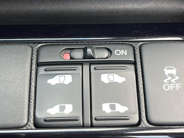 �y�����p���[�X���C�h�h�A�z�L�[��^�]�Ȃ̃X�C�b�`�Ō�ȗ����X���C�h�h�A�̊J���\���d��������͂����ăh�A���J����K�v�������A�����Ȃ��q�l�ł��ȒP�ɊJ���߂ł����K�ł���