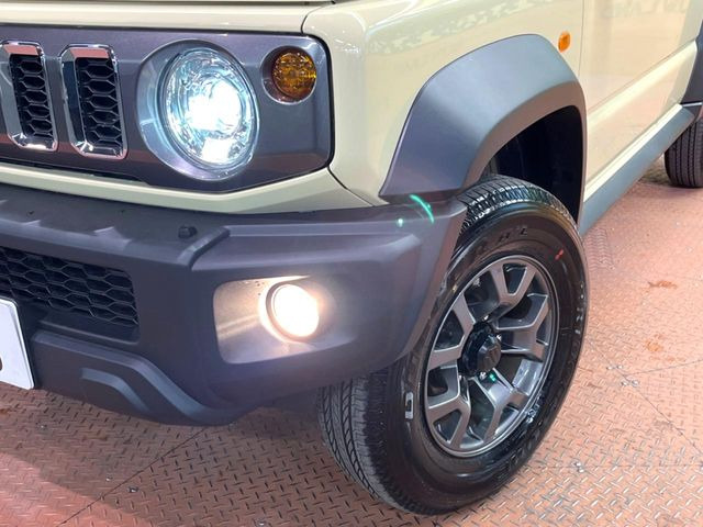 �yLED�w�b�h���C�g�z���V����ԑ��s�����ǍD�Ȏ��E���m�ۂ����S���ĉ^�]�ł��鍂�P�xLED�w�b�h���C�g�𑕔�!�_�����x�������A����d�͂��}�����Ă��܂��B