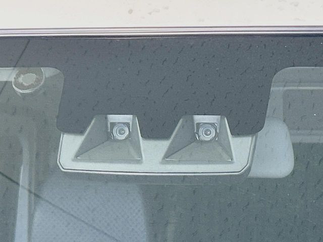 �y�X�}�[�g�A�V�X�g�z���s���ɑO���̎ԗ�����F�����A�Փ˂������Ȏ��͌x��ƃu���[�L�ŏՓˉ���Ɣ�Q�y�����A�V�X�g�B�����S�Ƀh���C�u�����y���݂��������܂��B