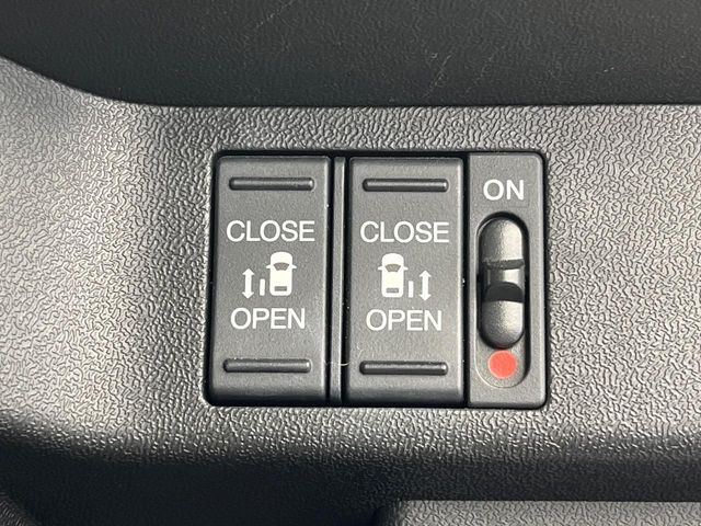 �y�����p���[�X���C�h�h�A�z�X�}�[�g�L�[��^�]�Ȃ̃X�C�b�`�Ō�ȗ����X���C�h�h�A�̊J���\���d��������͂����ăh�A���J����K�v�������A�����Ȃ��q�l�ł��ȒP�ɊJ���߂ł����K�ł���