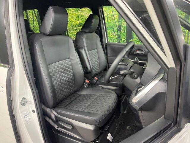 �y�n�[�t���U�[�V�[�g�z�������ƍ���S�n�𗼗������l�C�̃V�[�g���w�ʁE���ʂ̃t�@�u���b�N�f�ނ́A�ʋC���̗ǂ��⊊��ɂ����ɗD��Ă��܂��B�C���╞���ɍ��E���ꂸ���K�ɂ���肢�������܂��B