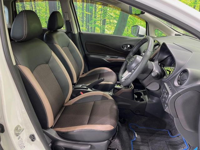 �y�n�[�t���U�[�V�[�g�z�������ƍ���S�n�𗼗������l�C�̃V�[�g���w�ʁE���ʂ̃t�@�u���b�N�f�ނ́A�ʋC���̗ǂ��⊊��ɂ����ɗD��Ă��܂��B�C���╞���ɍ��E���ꂸ���K�ɂ���肢�������܂��B