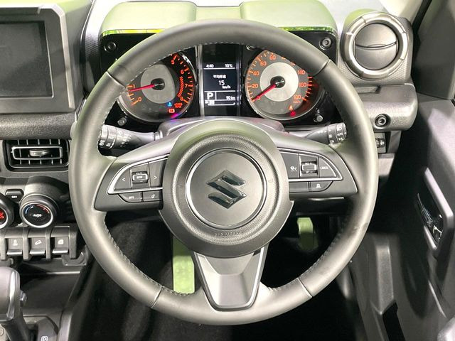 �y�����v�����X�e�A�����O�z�㎿�Ȋv���g�p���邱�ƂŁA��ɂ����������݂ƂĂ��^�]���₷���n���h���ł���