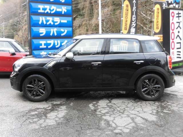 ���Ђ́u�i���ƃv���C�V���O�v��O��I�ɂ������A�ŐV��������A���^�C���Ɍ������A�S�����x���̈����Ŕ̔����Ă���܂��B�d����Ɋւ��܂��Ă��A�S�ԕK�����Ђ̎d����S�����ڂŌ��Č��I���Ďd����Ă���܂��B