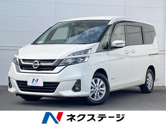 セレナ（日産）2.0 G 中古車画像