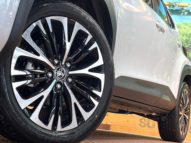 �y����18�C���`�A���~�z�C�[���z�O�ςɃ}�b�`���������A���~�z�C�[���𑕒����Ă���܂��B�e��ЊO�A���~�z�C�[����A�X�^�b�h���X�^�C�����戵�����Ă���܂��B���񂲑��k����������