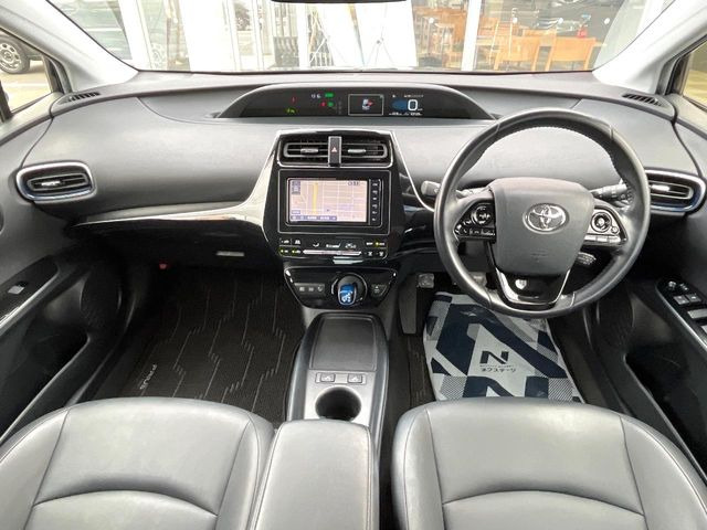 プリウス1.8 S ツーリングセレクション