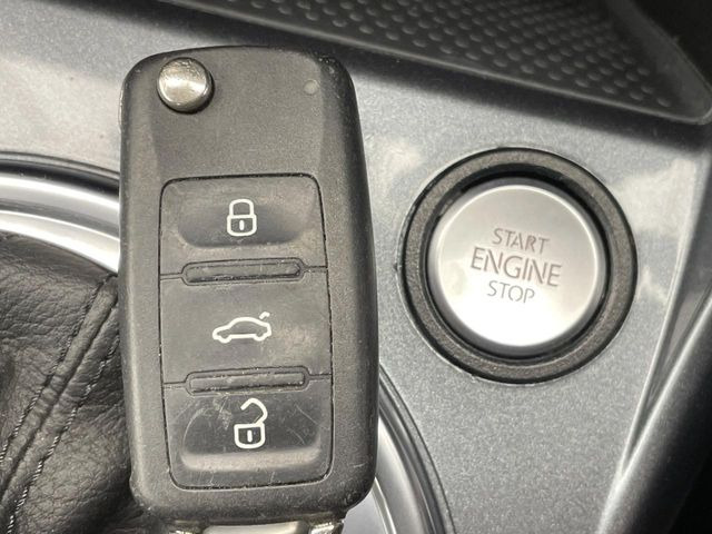 ���X�}�[�g�G���g���[:���������Ă��邾���ŁA�h�A���b�N�����E�{������G���W���X�^�[�g�܂ő���ł���֗��ȋ@�\�ł�!