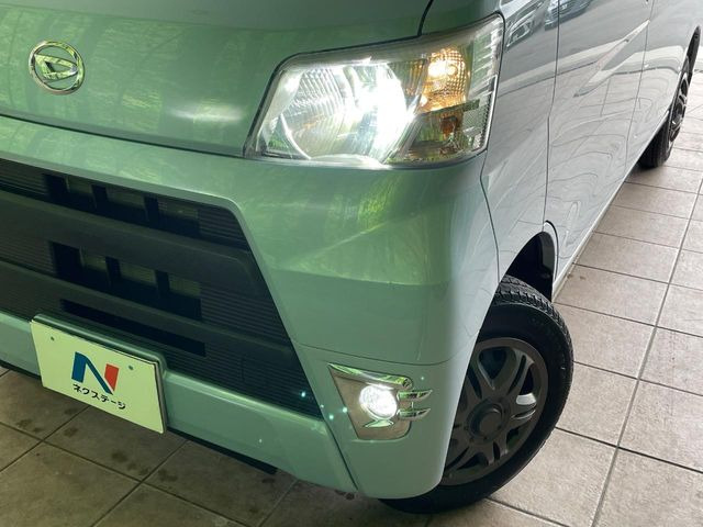 �yLED�w�b�h���C�g�z���V����ԑ��s�����ǍD�Ȏ��E���m�ۂ����S���ĉ^�]�ł��鍂�P�xLED�w�b�h���C�g�𑕔�!�_�����x�������A����d�͂��}�����Ă��܂��B